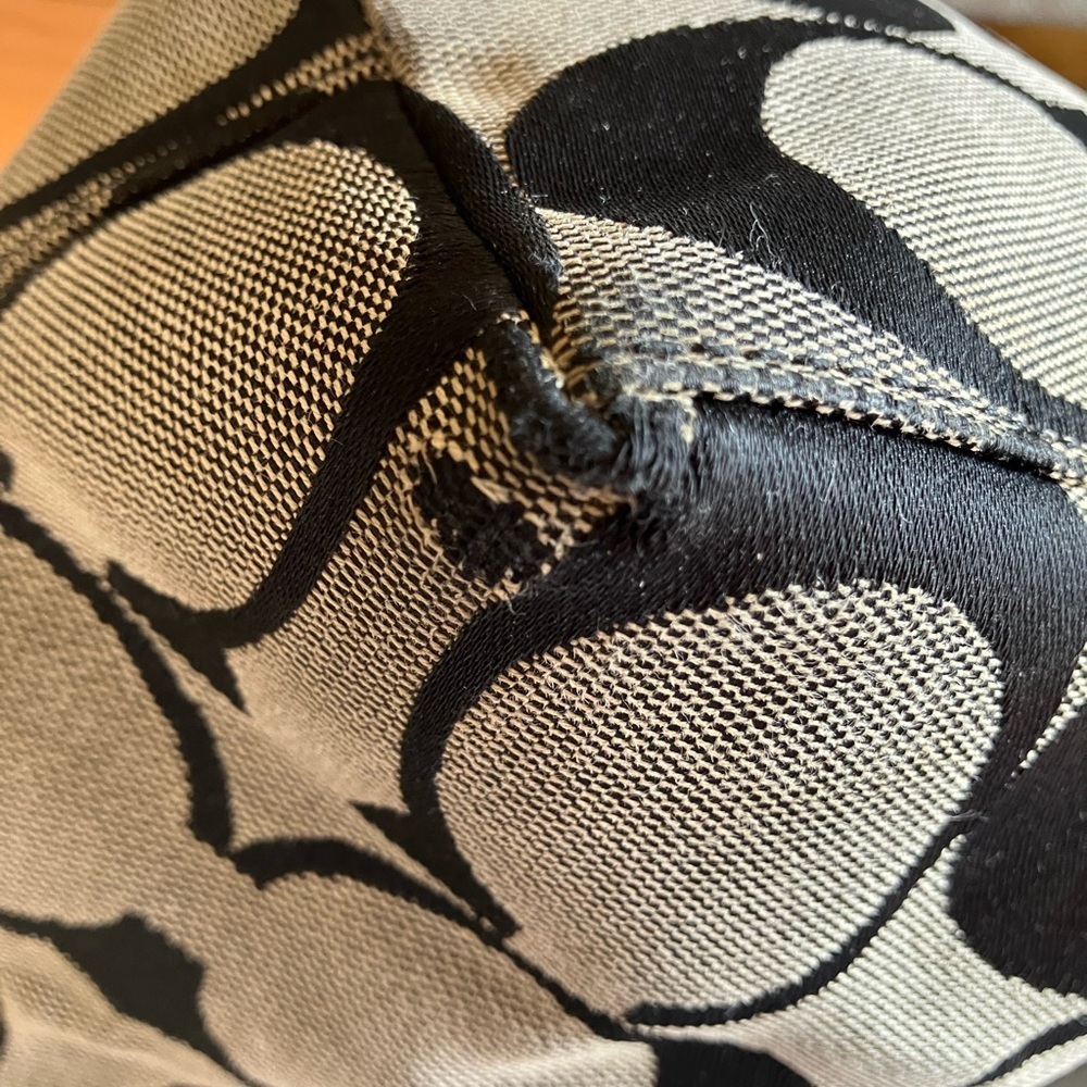 Coach Shoulder Purse Vintage Black Gray Gold Canvas Leather Jacquard. 9”x13” - Picture 11 of 12